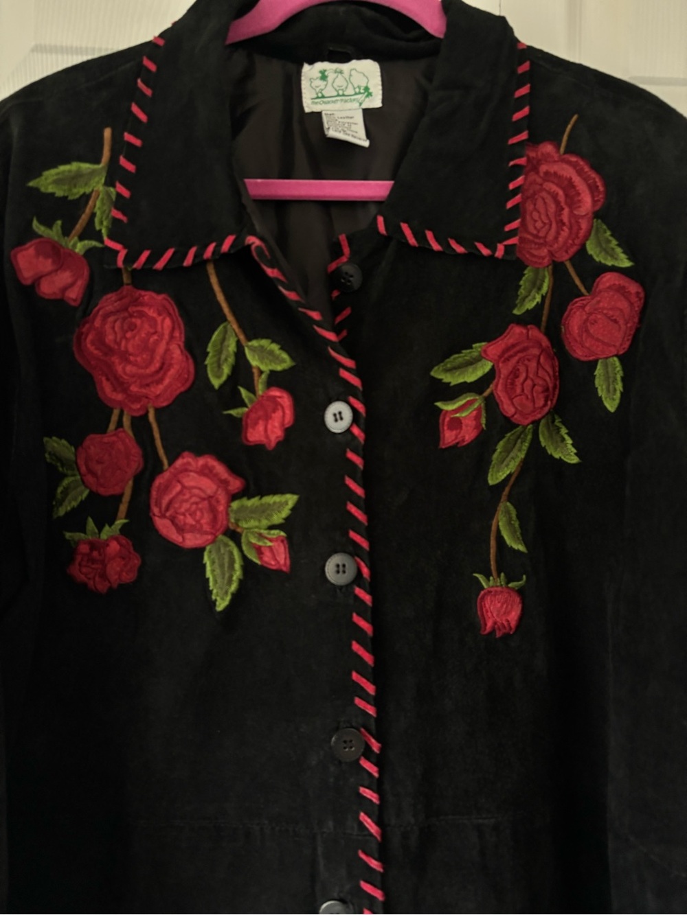 Cracker Barrel Black Suede Jacket with Red Rose Embroidery - Picture 4 of 10
